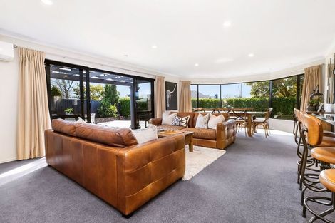 Photo of property in 2 Armour Place, Halswell, Christchurch, 8025