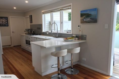 Photo of property in 7a Cedar Terrace, Stanmore Bay, Whangaparaoa, 0932