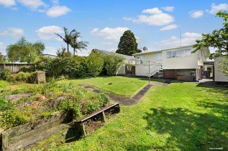 Photo of property in 104 Taikata Road, Te Atatu Peninsula, Auckland, 0610