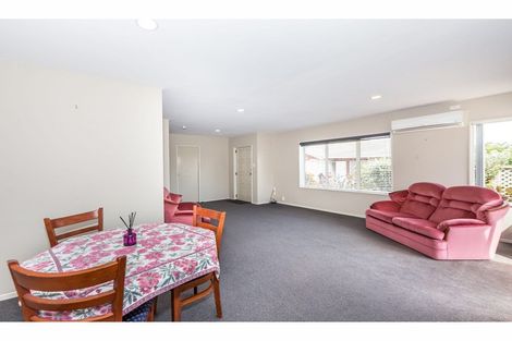 Photo of property in 53 The Grove, Red Beach, 0932