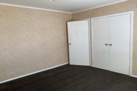 Photo of property in 11 Waller Avenue, Bucklands Beach, Auckland, 2012