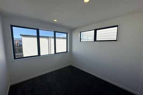 Photo of property in 12 Tukauri Place, Papakura, 2110