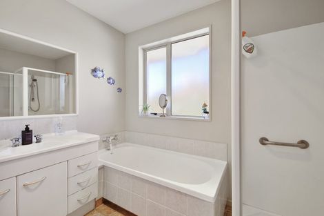 Photo of property in 77b Carmen Road, Hei Hei, Christchurch, 8042