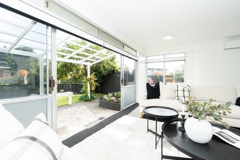 Photo of property in 2 Clements Crescent, Queenwood, Hamilton, 3210