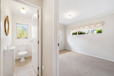 Photo of property in 14 Palmgreen Court, Stanmore Bay, Whangaparaoa, 0932