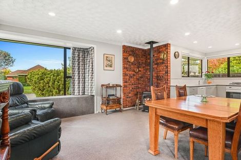 Photo of property in 30 Sayers Crescent, Ilam, Christchurch, 8041