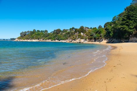 Photo of property in 6 Talisman Heights, Kaiteriteri, Motueka, 7197