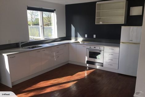 Photo of property in 60 Lathrope Road, Kumeu, 0892