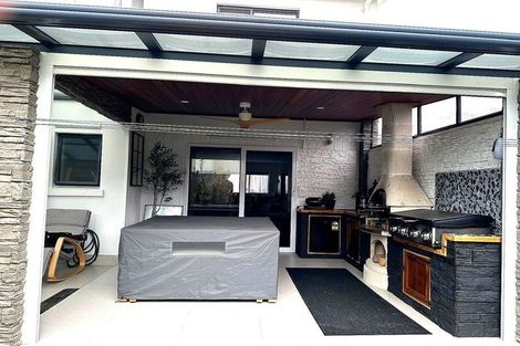 Photo of property in 16 Kora Avenue, Ranui, Auckland, 0612