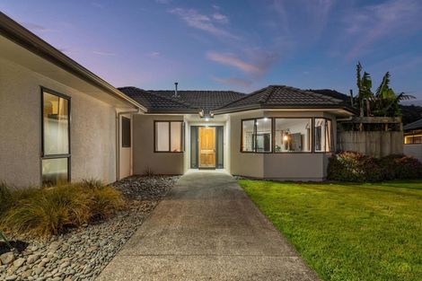 Photo of property in 6 Caulfield Place, Pukehangi, Rotorua, 3015
