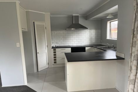 Photo of property in 2/40 Gills Avenue, Papakura, 2110