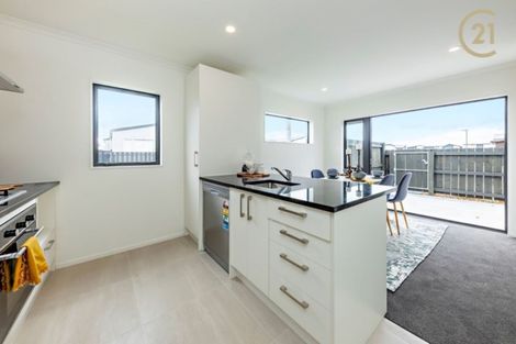 Photo of property in 3 Beardmore Lane, Papakura, 2110