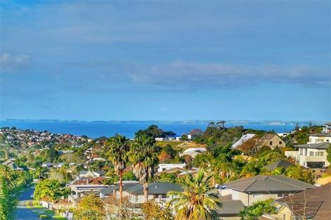 Photo of property in 55 Penguin Drive, Murrays Bay, Auckland, 0630