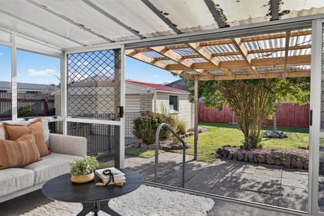 Photo of property in 40 Oakley Crescent, Hornby, Christchurch, 8042