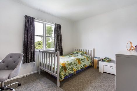 Photo of property in 11 Mangakura Road, Helensville, 0800