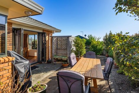 Photo of property in 117 Realm Drive, Paraparaumu, 5032