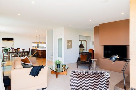 Photo of property in 142 Lake Crescent, Hamilton Lake, Hamilton, 3204