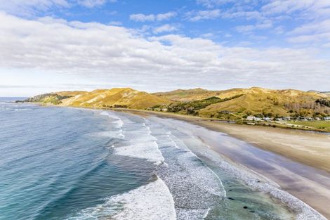 Photo of property in 3428 Pourerere Beach Road, Pourerere, Omakere, 4271