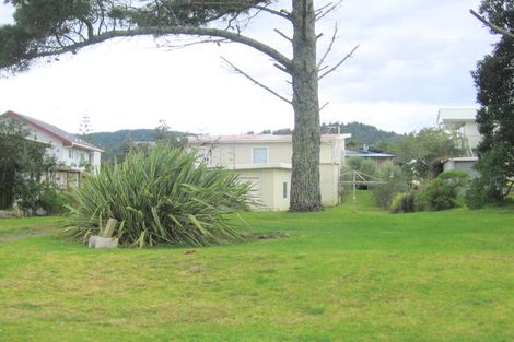 Photo of property in 204 Beverley Terrace, Whangamata, 3620