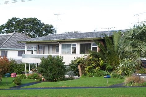 Photo of property in 1/101 Selwyn Road, Cockle Bay, Auckland, 2014