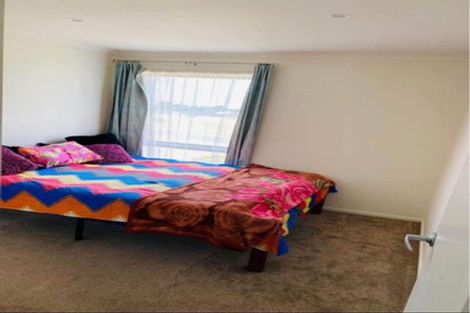 Photo of property in 4 Fermi Lane, Papakura, 2110