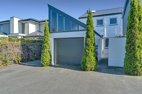 Photo of property in 1/99 Aikmans Road, Merivale, Christchurch, 8014