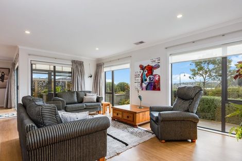 Photo of property in 24 Margaret Shields Avenue, Aotea, Porirua, 5024