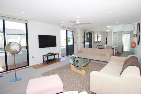 Photo of property in 413b Hibiscus Coast Highway, Orewa, 0931