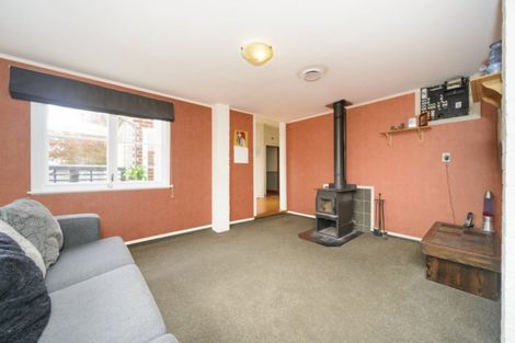 Photo of property in 12 Grey Street, Marton, 4710