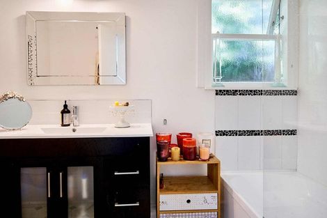 Photo of property in 76 Grays Road, Camborne, Porirua, 5026