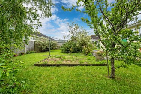 Photo of property in 4 Heath Street, Wainuiomata, Lower Hutt, 5014