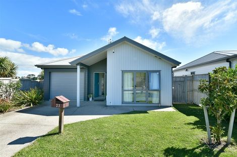 Photo of property in 23 Barcliff Terrace, Gulf Harbour, Whangaparaoa, 0930