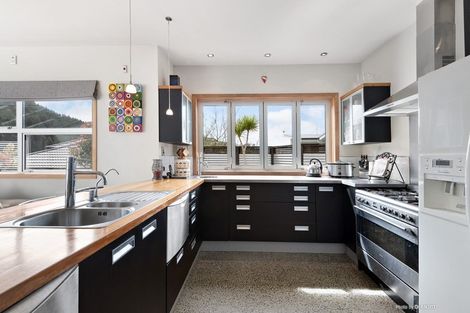 Photo of property in 3 Halewood Grove, Churton Park, Wellington, 6037