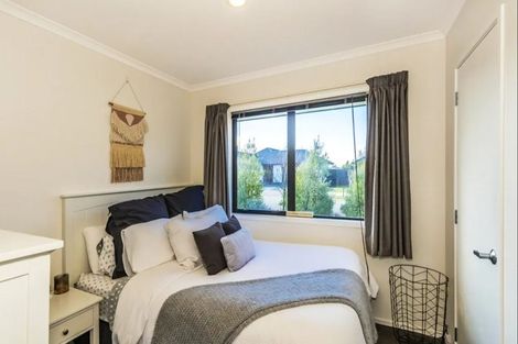 Photo of property in 61 Farnborough Way, Rolleston, 7615