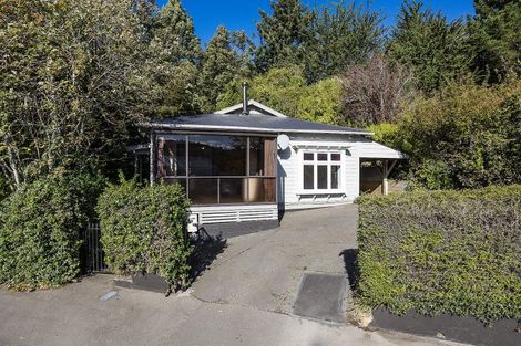 Photo of property in 105 Kaikorai Valley Road, Glenross, Dunedin, 9011