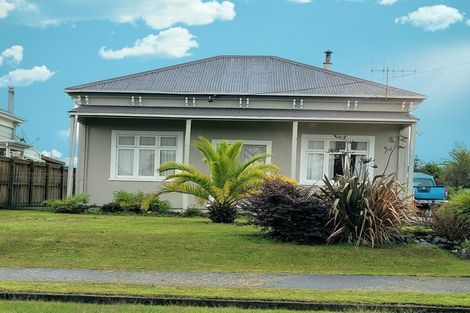 Photo of property in 136 Russell Street, Westport, 7825