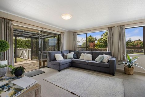 Photo of property in 8 Francis Drive, Katikati, 3129