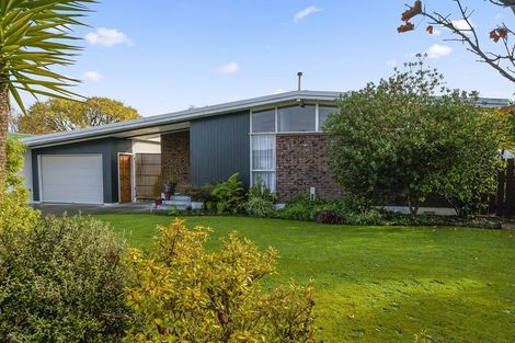 Photo of property in 33 Somerset Crescent, Highbury, Palmerston North, 4412
