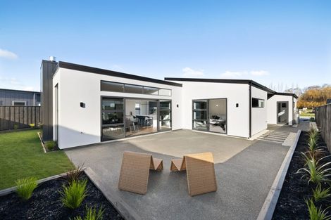Photo of property in 5 Oakbridge Boulevard, Marshland, 8051
