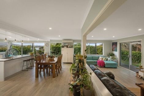 Photo of property in 20 Moana Drive, Tanners Point, Katikati, 3177