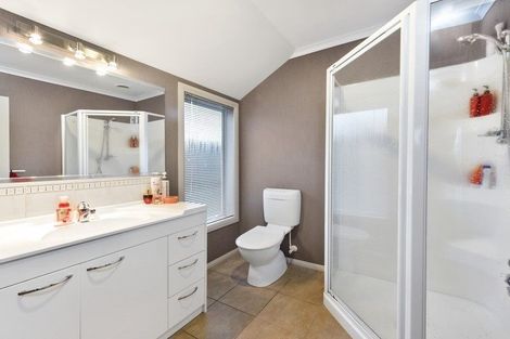 Photo of property in 1 Woburn Court, Rototuna North, Hamilton, 3210