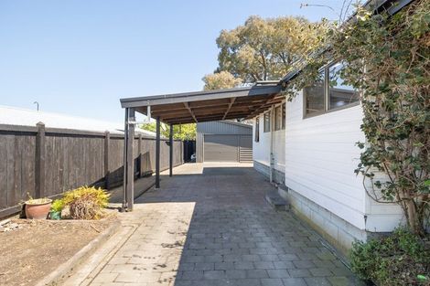 Photo of property in 6 Colonial Place, Kelvin Grove, Palmerston North, 4414