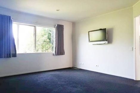 Photo of property in 1/111 Seaview Road, Glenfield, Auckland, 0629