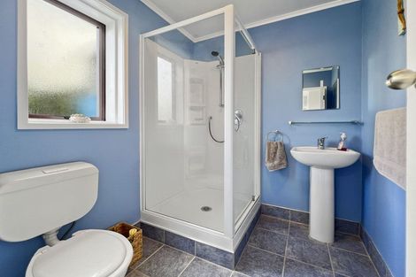 Photo of property in 12 Frank Place, Hillpark, Auckland, 2102