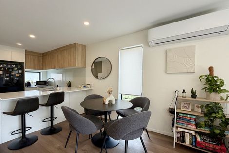 Photo of property in 16 Hoopers Road, Glen Eden, Auckland, 0602