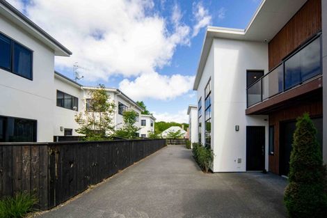 Photo of property in 9/13 Beale Street, Hamilton East, Hamilton, 3216