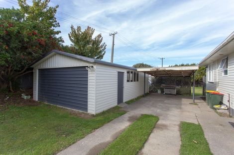 Photo of property in 35 Brassey Street, Waverley, 4510