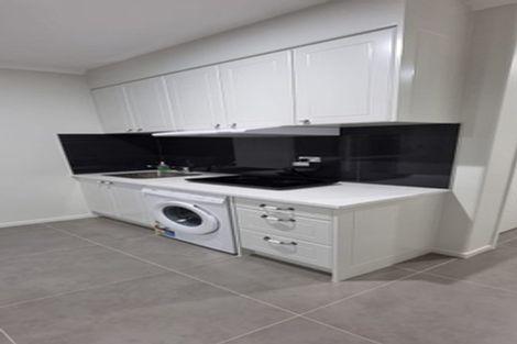 Photo of property in 44a Donegal Park Drive, Flat Bush, Auckland, 2019