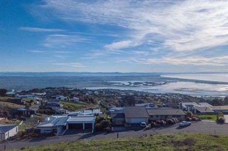 Photo of property in 10 Stoneyridge Close, Mount Pleasant, Christchurch, 8081