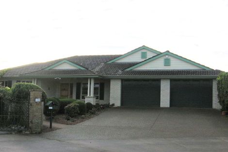 Photo of property in 5 Serl Place, Goodwood Heights, Auckland, 2105